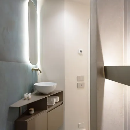 Luccoli17 - Elegant Escape With Wifi 1gbps, Elevator, Ac - Historical Center